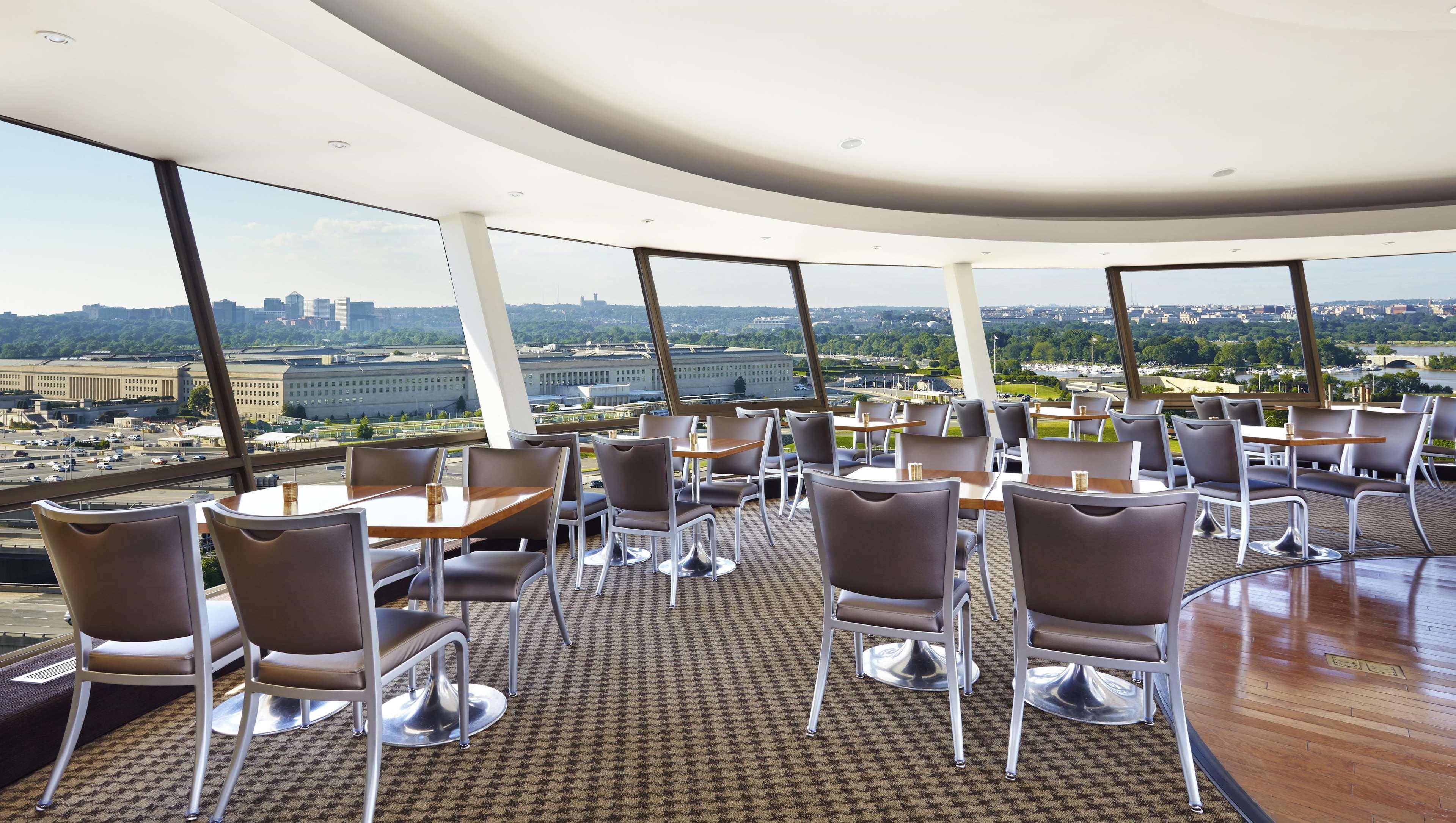 Doubletree By Hilton Washington Dc - Crystal City Arlington Exterior foto
